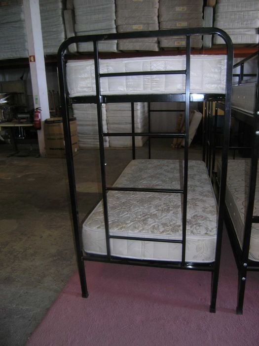 Beliche com colchão