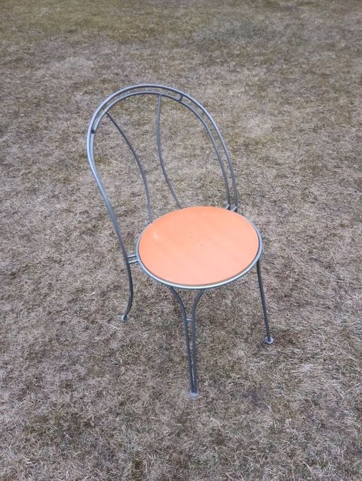 Stylowe krzesła IKEA do domu