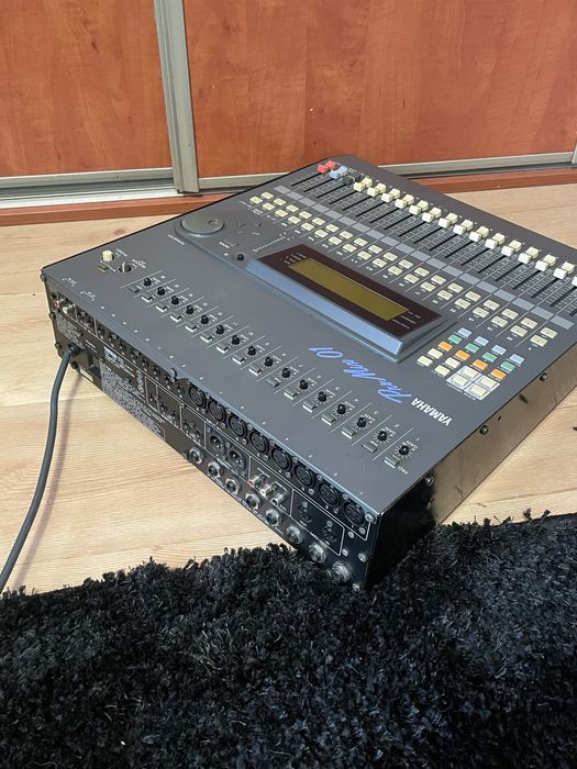 Mixer cyfrowy yamaha pro mix 01