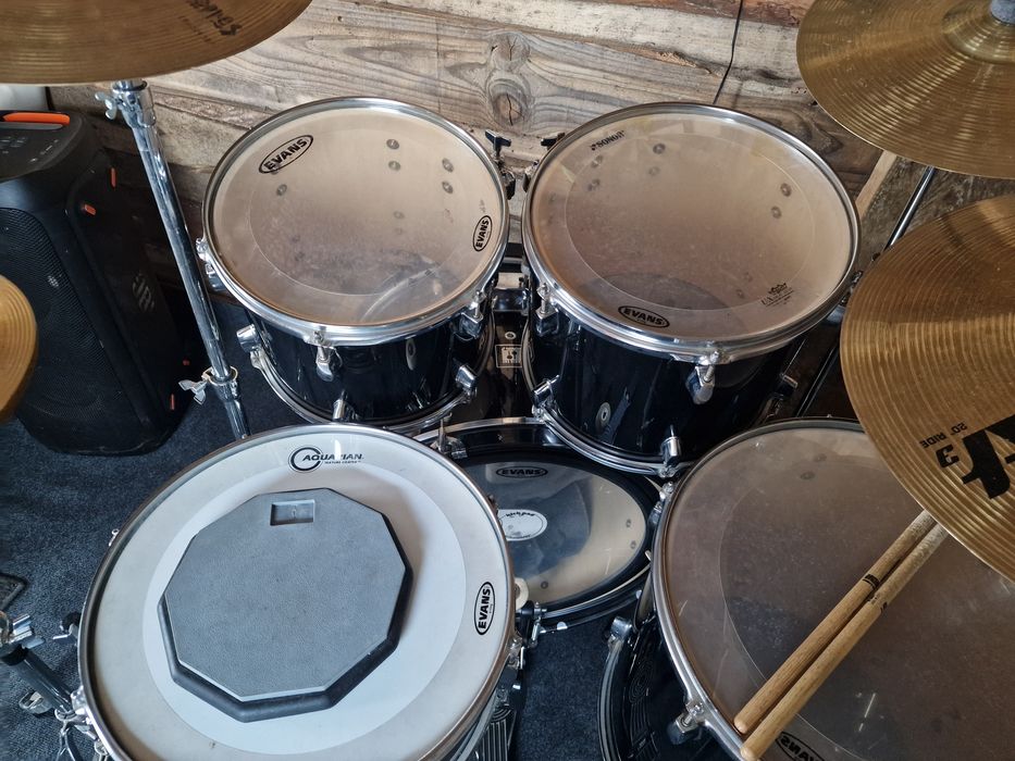 Perkusja Sonor 503 + talerze Paiste , werbel i pedal – super stan