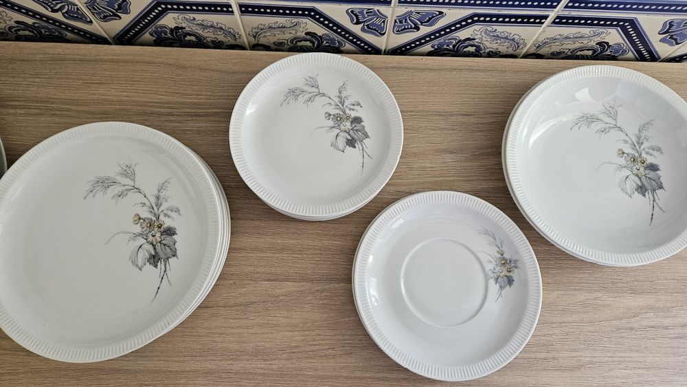 Serviço de porcelana EXCEL