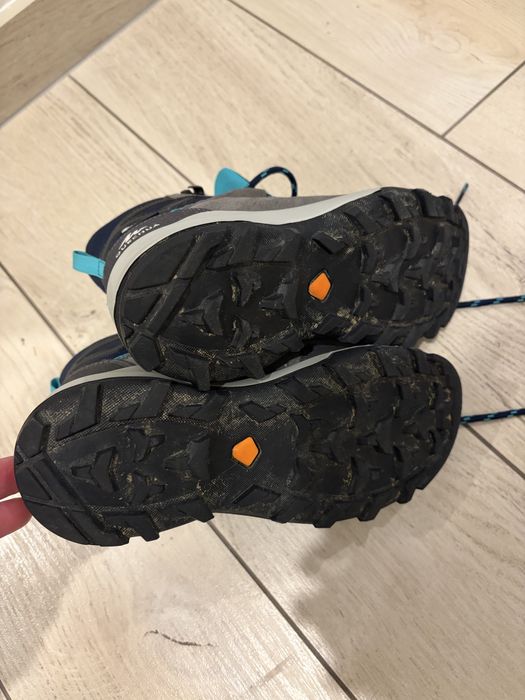Buty turystyczne dla dzieci Quechua MH900