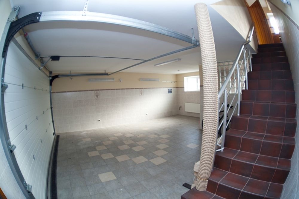 Абрикосовая ,гараж,балкон,отчетные документы, Свет есть всегда