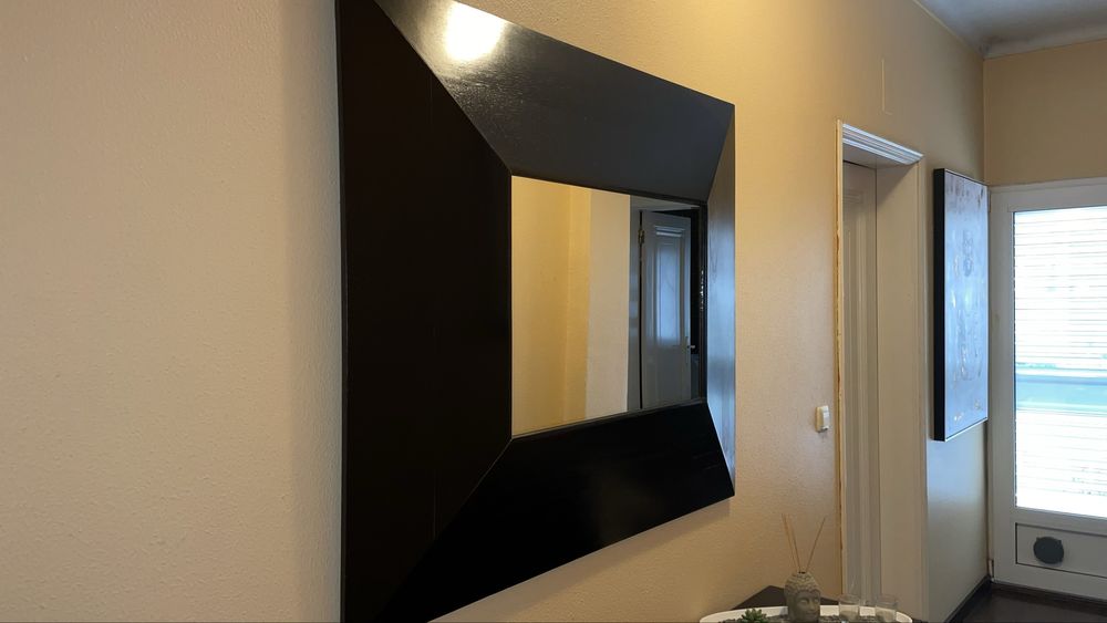 Móvel com 6 gavetas e espelho incluido