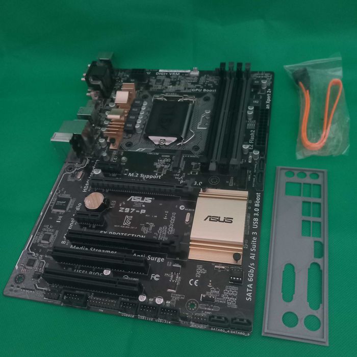 Motherboard Z97-P Asus - Avariada