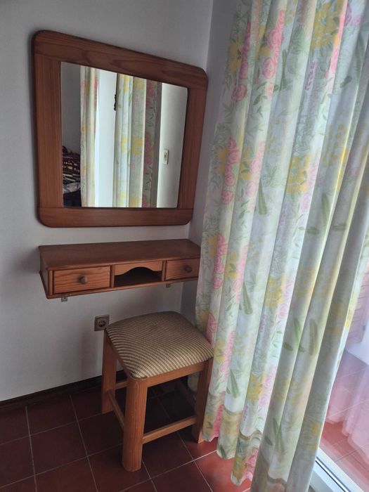 Mobília de quarto madeira maciça