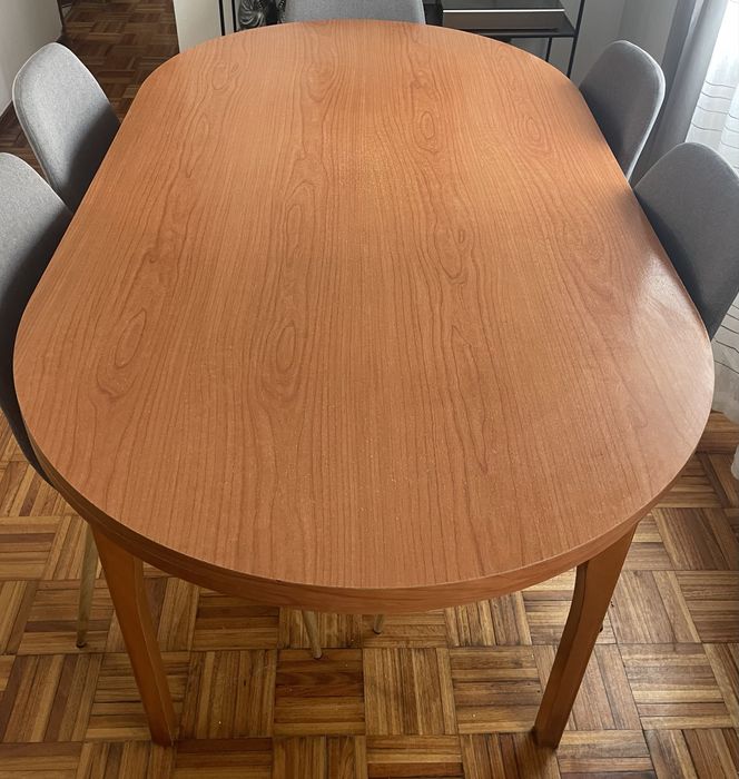 Mesa de jantar extensível em madeira – até 2,39 m