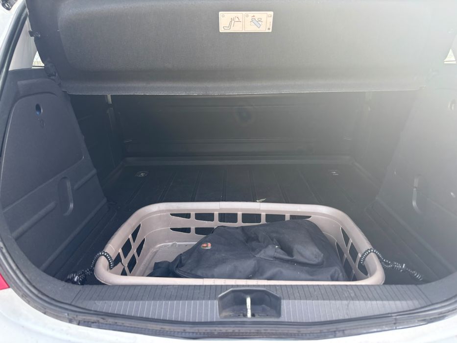 Opel Corsa 1.3CDTI comercial