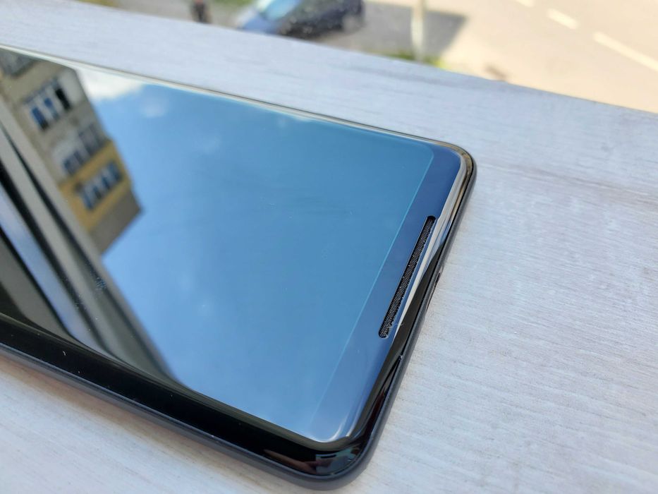 Google Pixel 2XL - (G011C) 4/128GB Black Amoled 12.3Мп