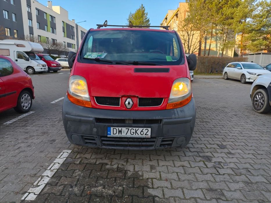 Renault Trafic  Renault Trafic 2,5. 6 biegów, niski przebieg.