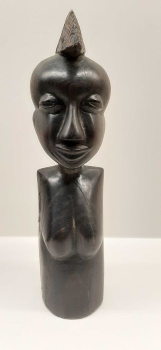 Estátua africana em pau preto