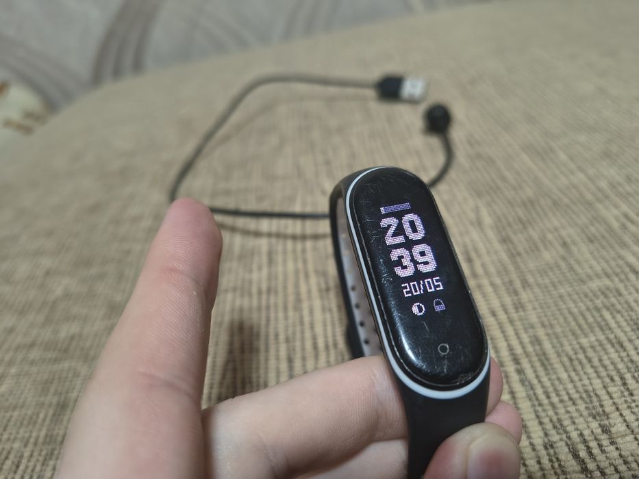 Xiaomi mi band 5