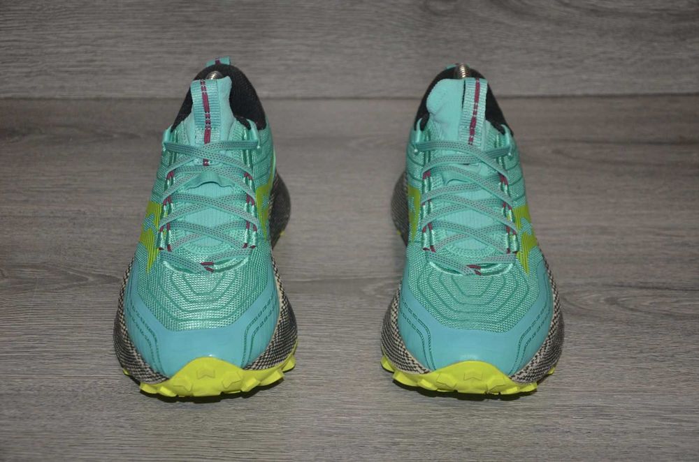 Продам кросівки Фірма Saucony Endorphin Trail.
