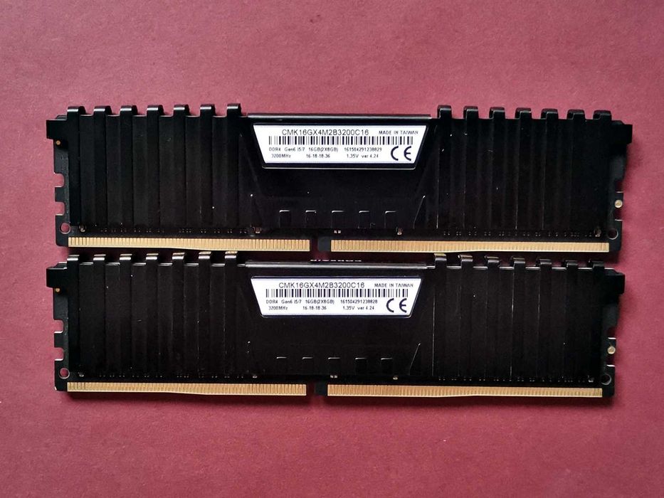 DDR4 16GB CoRsaiR VengeAnce 3200 -Komputer