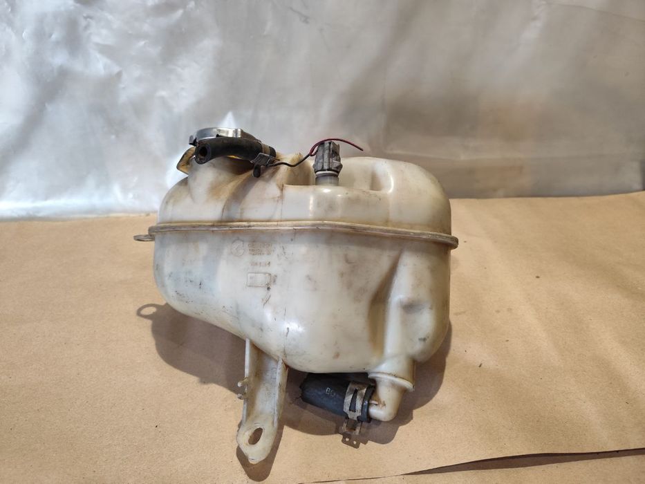 Розширітельний бачок Jeep Grand Cherokee  3.1 d . 1999-2005p