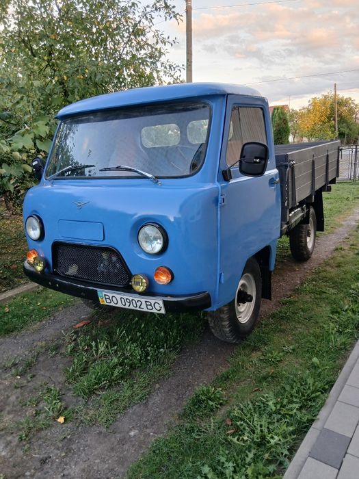 продам  уаз бортовий  3303.