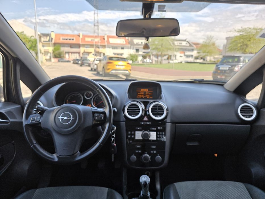 Opel Corsa 1.2 Cosmo full extras