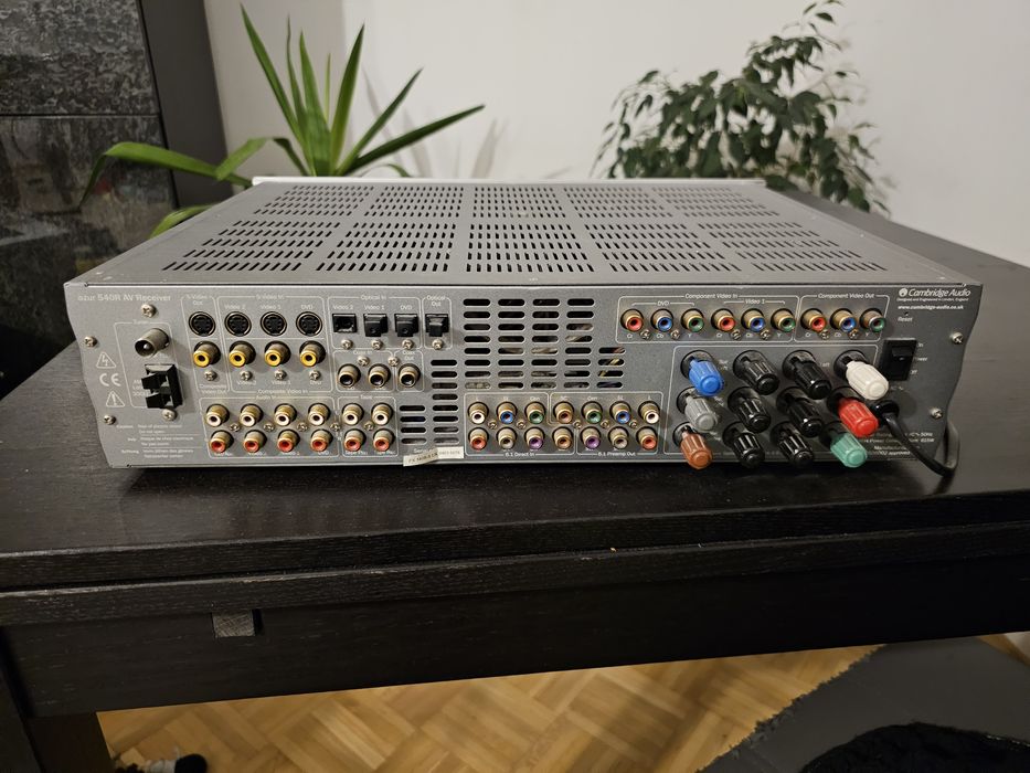 Wzmacniacz  Cambridge Audio Azur 540r
