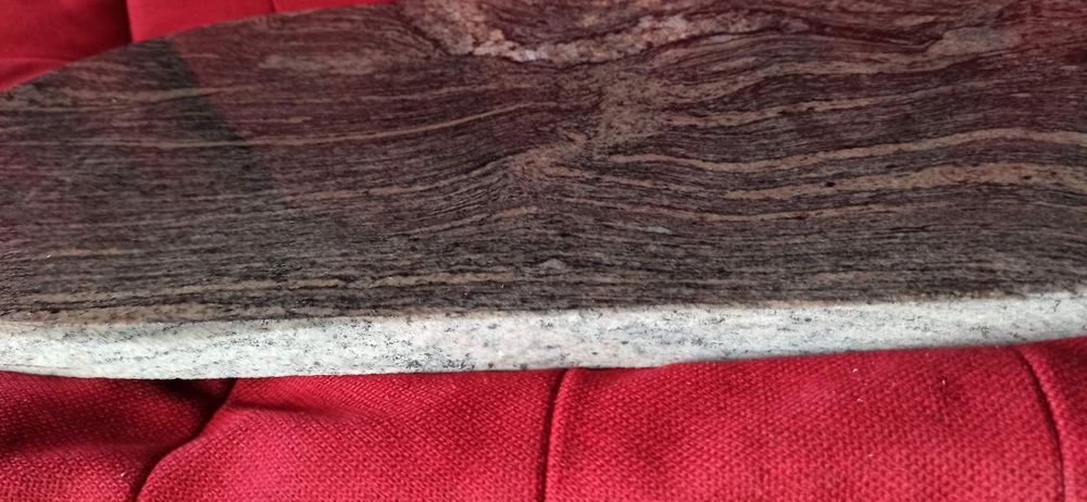 Pedra oval em mármore