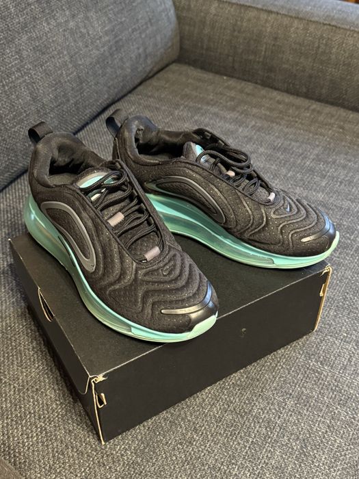 Кросівки Nike 720