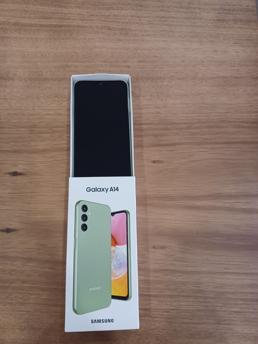 Telefone em muito bom estado e bateria  boa