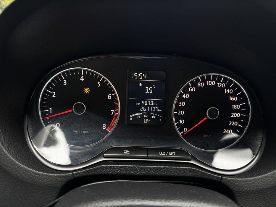 Автомобіль стан супер Volkswagen Polo 2012 1.4 бензин (85 к.с.)