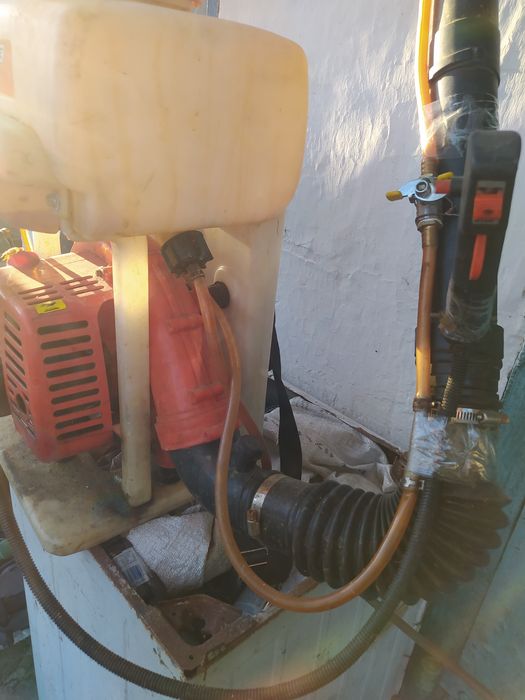 Продам мото оприскувач