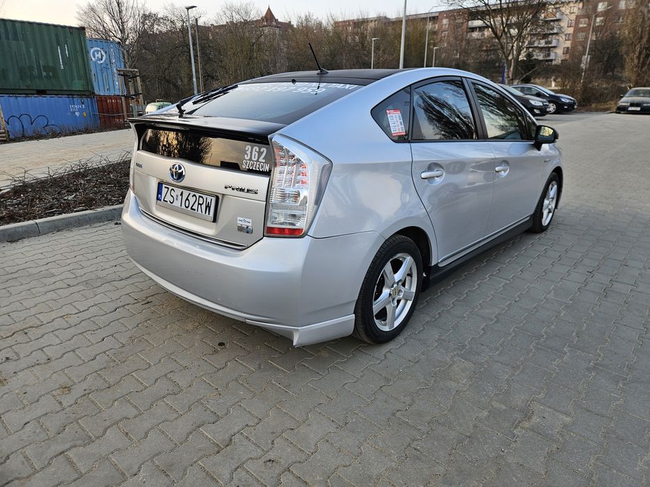 Prius 3 hybryda + LPG**SKÓRY**
