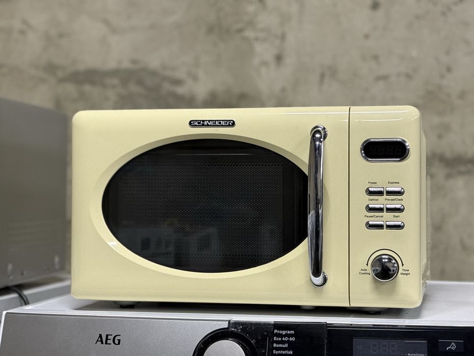 Мікрохвильова піч Schneider з Німеччини ідеал. Ретро