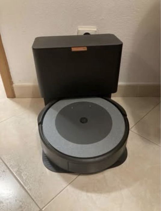 Aspirador iRobot Roomba i5+ c/ Mopa