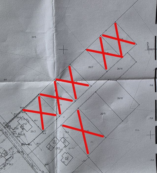 Trzy działki budowlane od 883m² do 1230m²