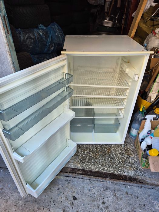 Холодильник AEG малий вбудований