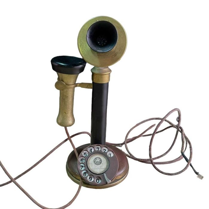 Telefone de castiçal antigo