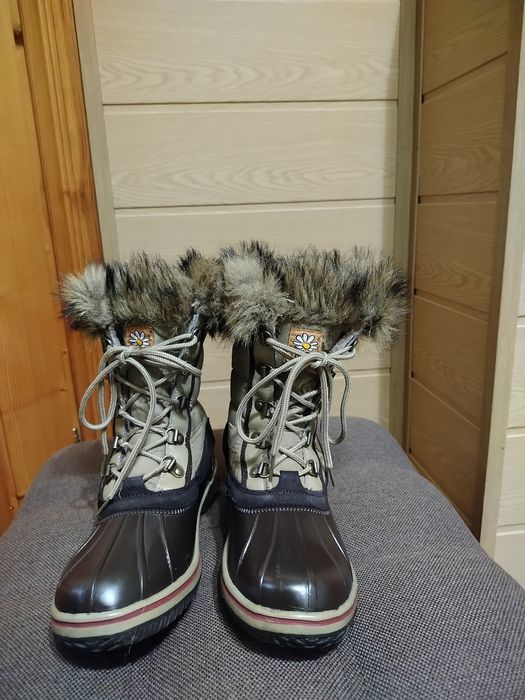 Черевики, чоботи, снігоходи 38р