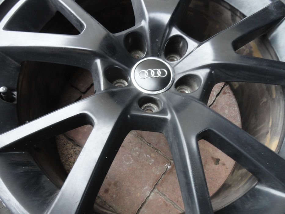 Felgi Aluminiowe 18 5x112 Audi Orginał Czarne