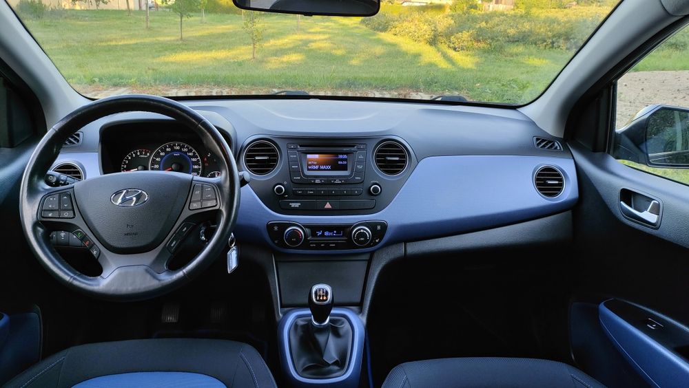 Hyundai i10 2014 1.0 FIFA World Cup Edition