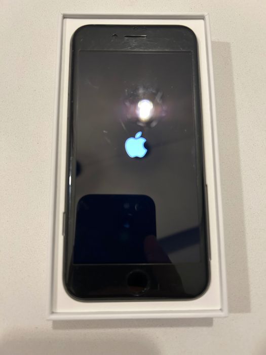 iPhone SE 2020 64GB