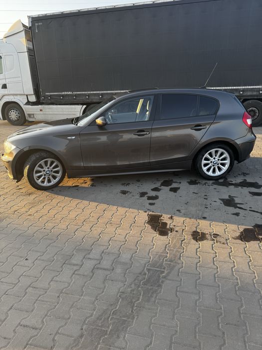 BMW SERII 1 2006r 116i