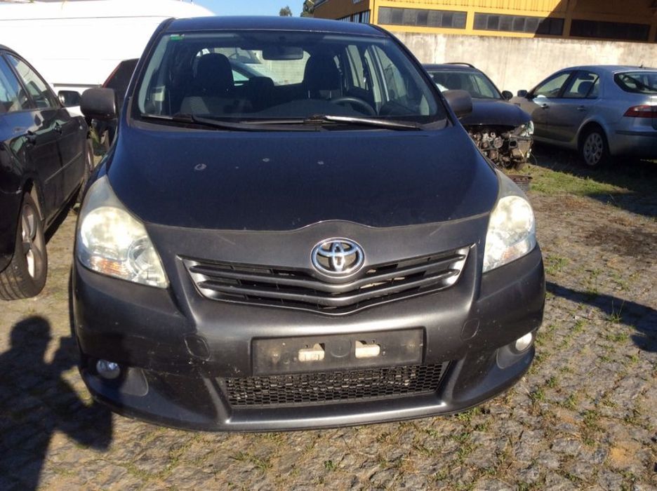 Toyota Verso 2.0 D4D 2009 - Para peças