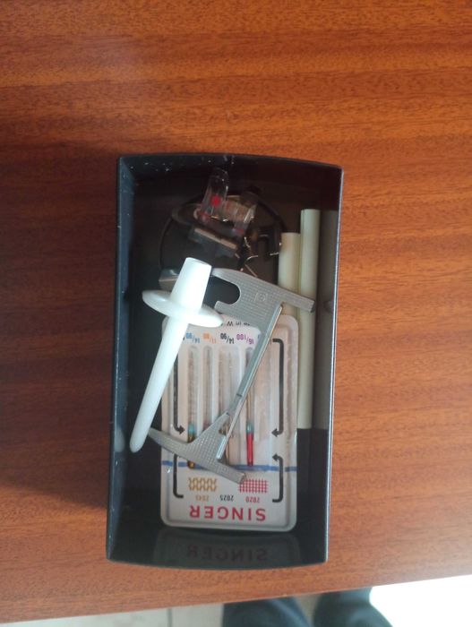 Máquina de Costura Singer