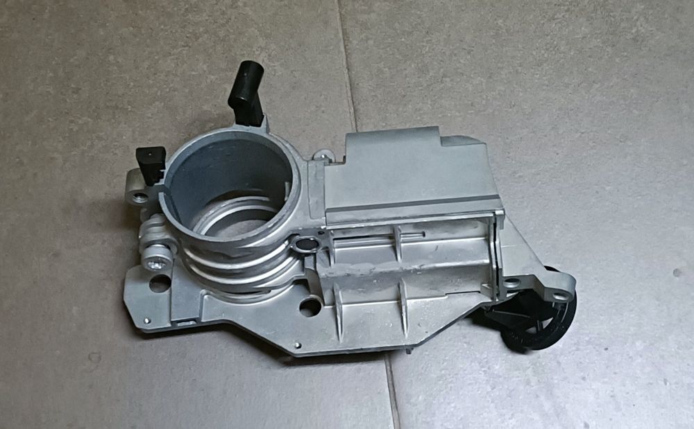 Alojamento do tranque de direção do Opel Astra
