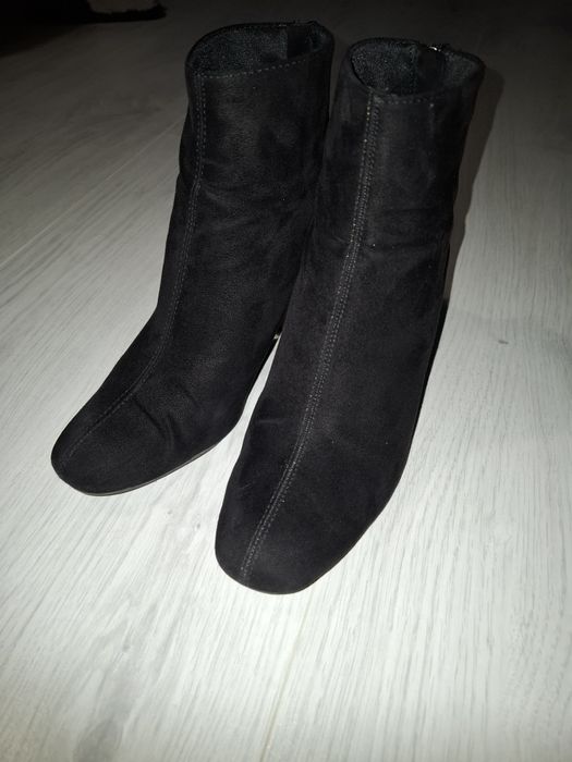 Botki stradivarius 38 czarne zamek obcas