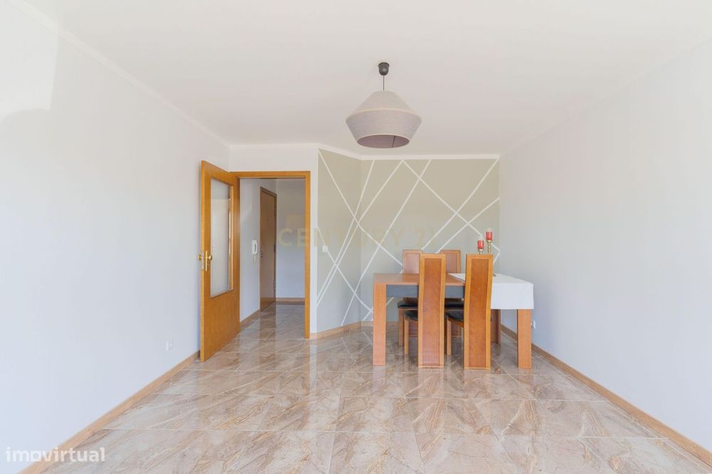Apartamento T2- Renovado em Águeda – Excelente Oportunidade de Investi — Recardães E Espinhel, Aveiro