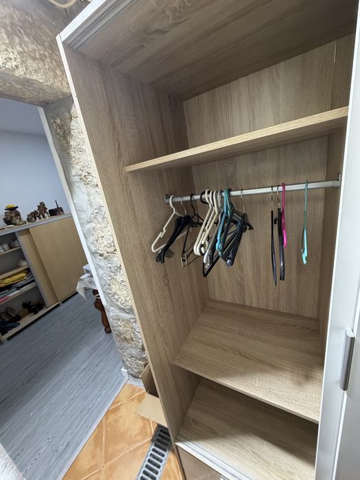 Guarda roupa novo