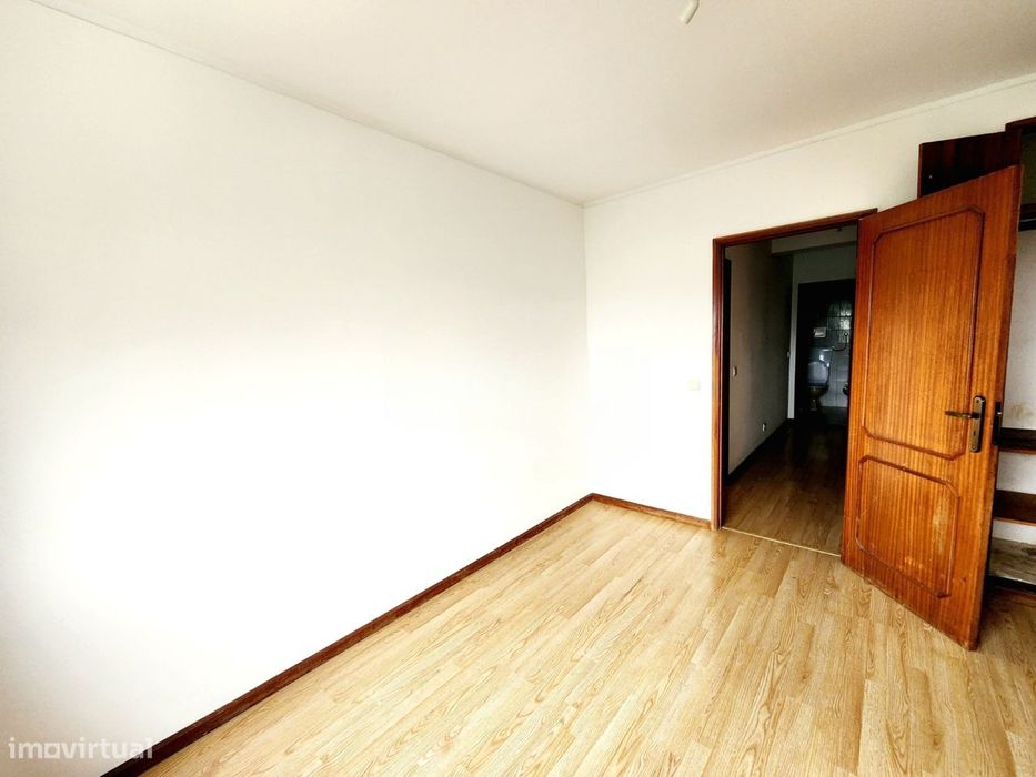 Apartamento T2 em Vilar do Paraíso