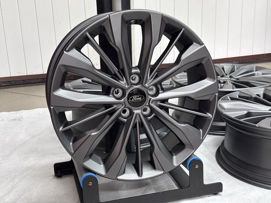 NOWE oryginalne felgi Ford Puma 5x108 7Jx18 ET47,5 Focus Mondeo Kuga Connect Tourneo B-max C-max
