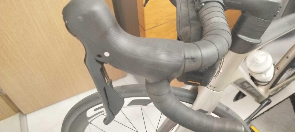 Scott Speedster 30 – Tamanho M (54 cm) – Grupo Shimano 105 – Excelente Estado