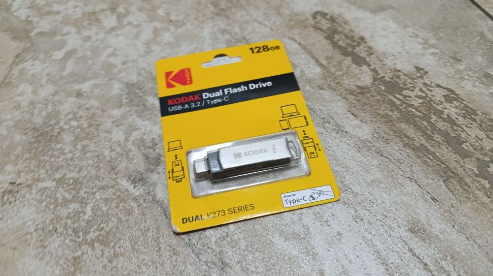 Флешки kodak новие