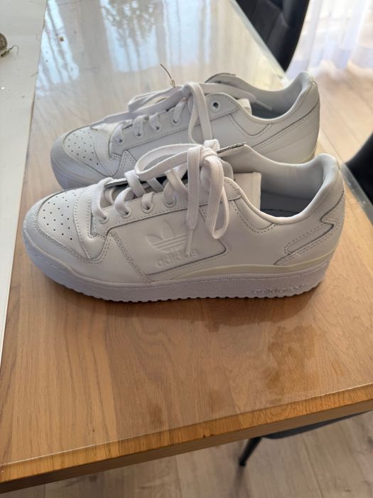 Buty Adidas model forum bold rozmiar 7
