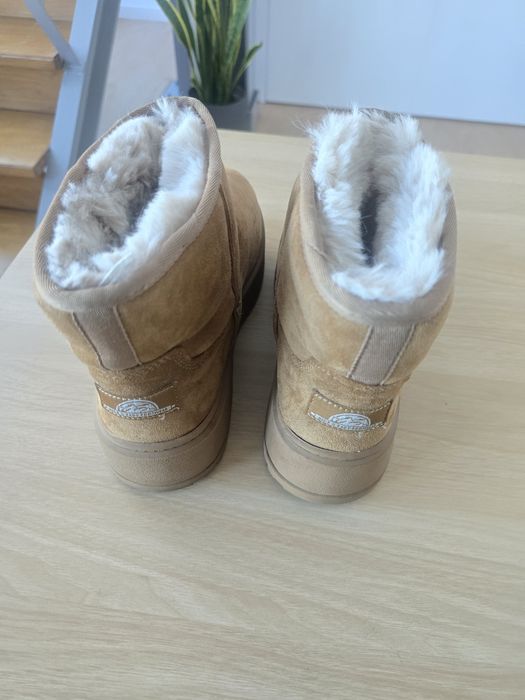 Botas de Pelo e camurça
